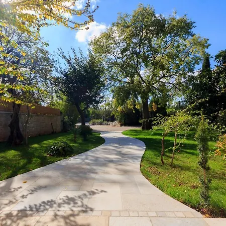 Villa Benina Rossa 1 *