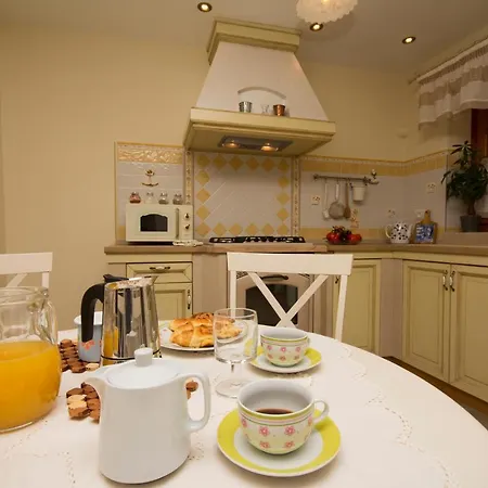 Villa Benina Rossa 1 *