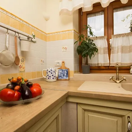 Benina Rossa 1 Villa