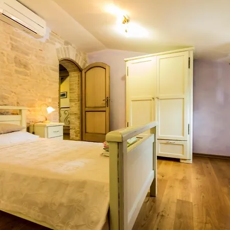 Villa Benina Rossa 1 *
